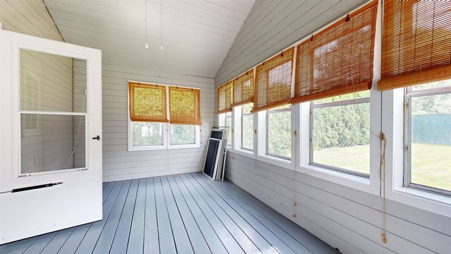 976 North Avenue, Burlington, VT 05408