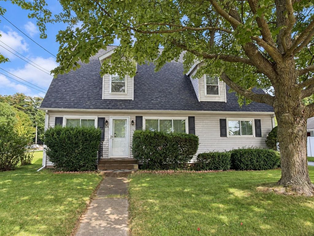 976 North Avenue, Burlington, VT 05408
