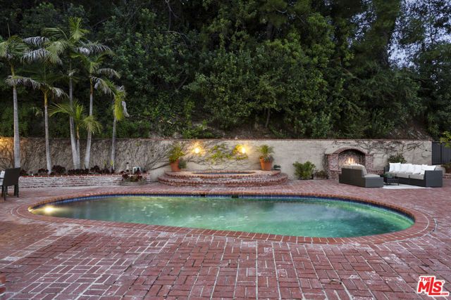 12966 Galewood Street, Studio City (los Angeles), CA 91604