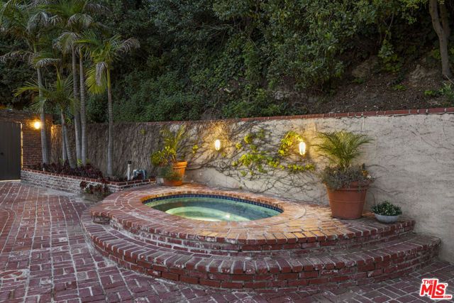 12966 Galewood Street, Studio City (los Angeles), CA 91604