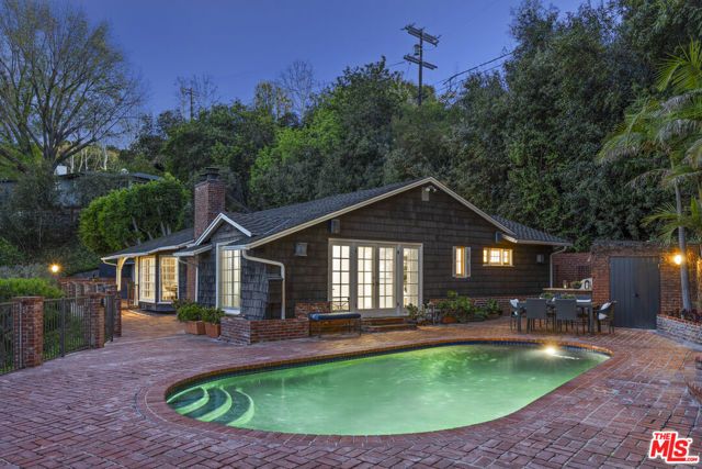 12966 Galewood Street, Studio City (los Angeles), CA 91604