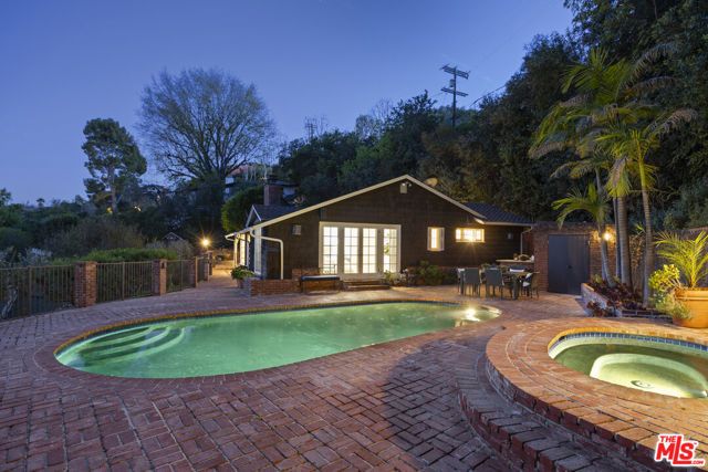 12966 Galewood Street, Studio City (los Angeles), CA 91604