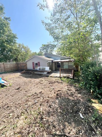 870 Lylesville Street, Paris, KY 40361