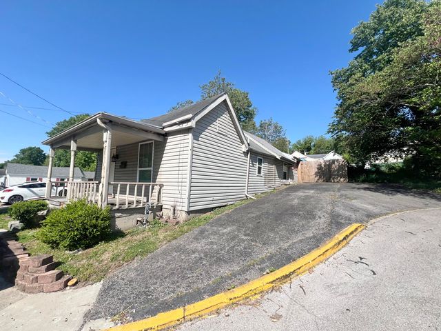 870 Lylesville Street, Paris, KY 40361