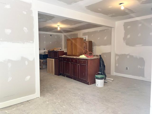 870 Lylesville Street, Paris, KY 40361