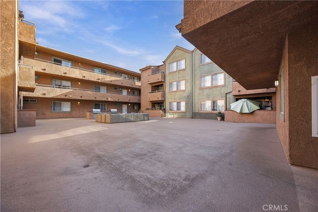 2507 E 15th Street 109, Long Beach, CA 90804