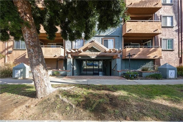 2507 E 15th Street 109, Long Beach, CA 90804