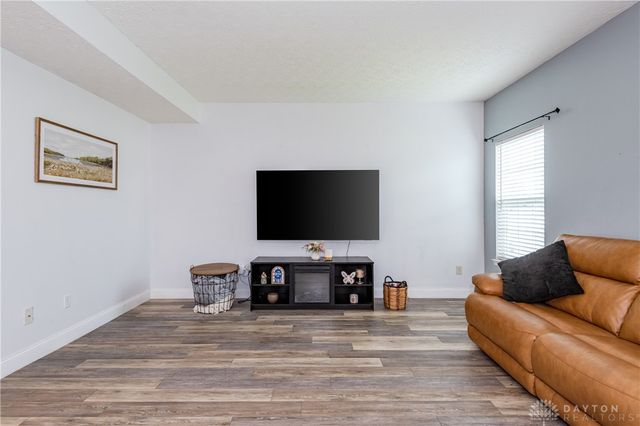 2261 Girard Lane, Troy, OH 45373