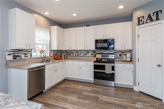 2261 Girard Lane, Troy, OH 45373