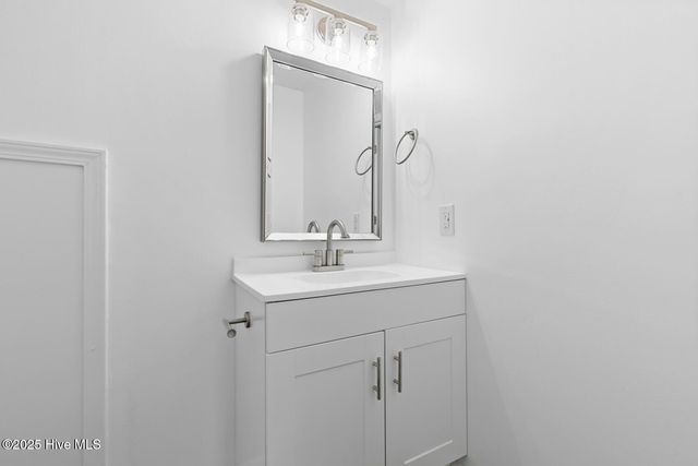 108 Villa Drive, Jacksonville, NC 28546