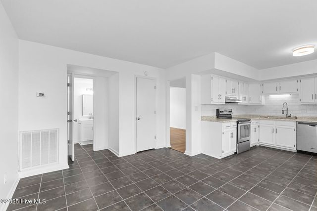 108 Villa Drive, Jacksonville, NC 28546