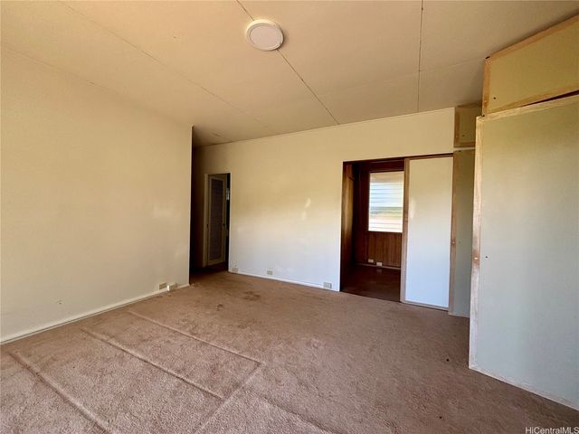 633 Hakaka Place, Honolulu, HI 96816
