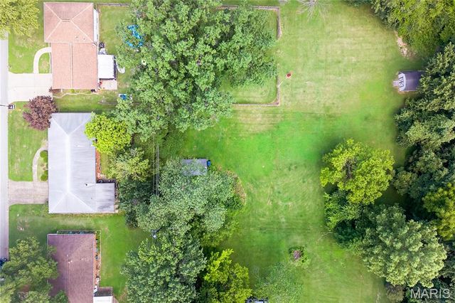 34 Whiteside Drive, Belleville, IL 62221