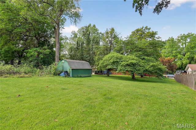 34 Whiteside Drive, Belleville, IL 62221