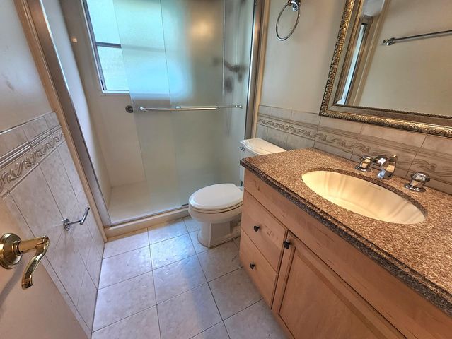 3151 S PALM AIRE Drive 301, Pompano Beach, FL 33069