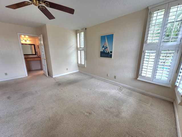 3151 S PALM AIRE Drive 301, Pompano Beach, FL 33069