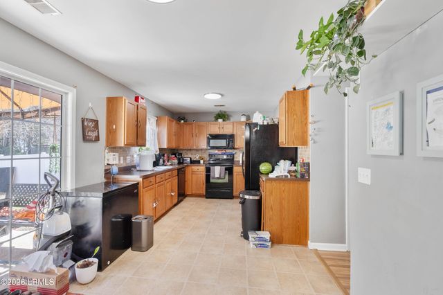 76 Shadow Moss Drive, Beaufort, SC 29906