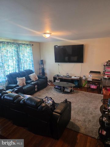7511 NEWBERRY LN, Lanham, MD 20706