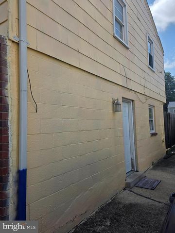 7511 NEWBERRY LN, Lanham, MD 20706