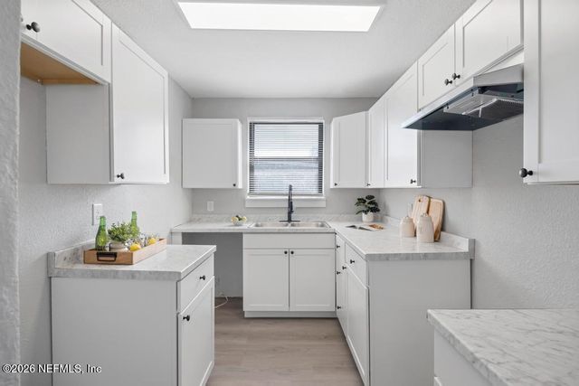 9606 EVESHAM Road, Jacksonville, FL 32208