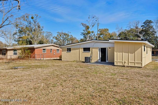 9606 EVESHAM Road, Jacksonville, FL 32208