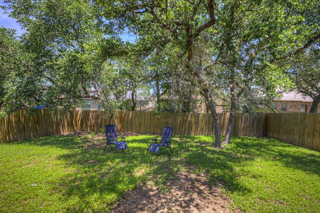 216 MARY MAX CIR, San Marcos, TX 78666