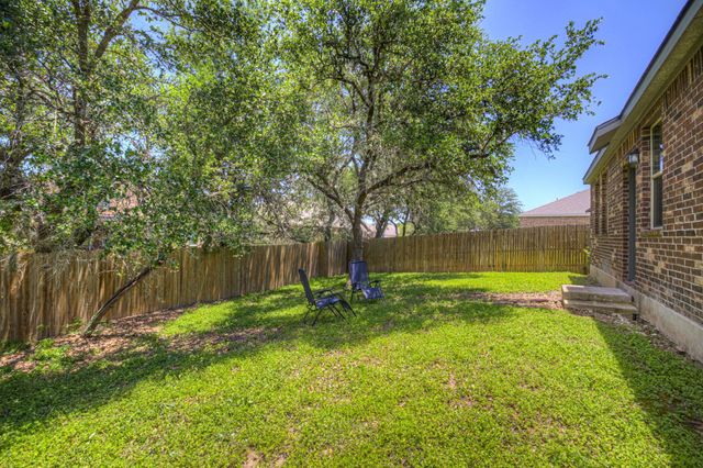 216 MARY MAX CIR, San Marcos, TX 78666
