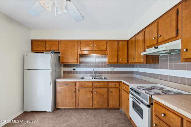 3565 Heathcliff Drive, Horn Lake, MS 38637