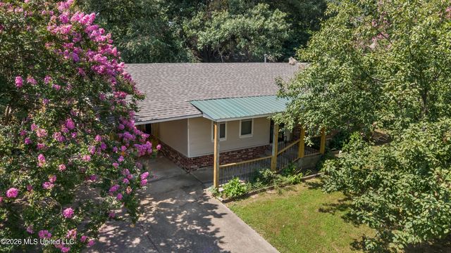 3565 Heathcliff Drive, Horn Lake, MS 38637
