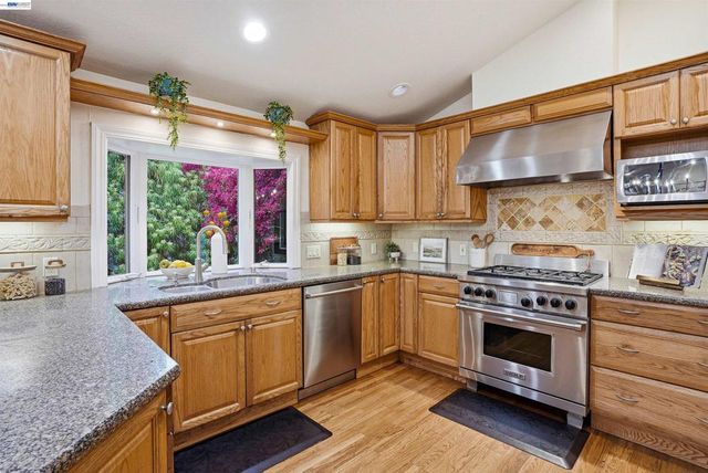6740 Corte Segunda, Martinez, CA 94553