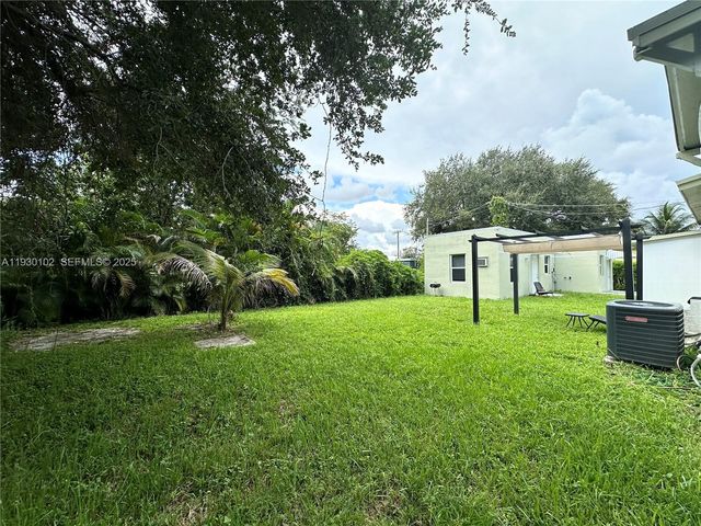 684 NE 83rd Ter, Miami, FL 33138