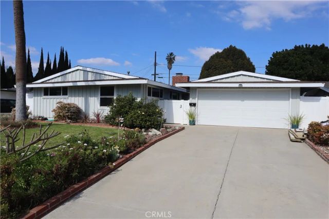 456 Elmhurst Lane, Costa Mesa, CA 92626