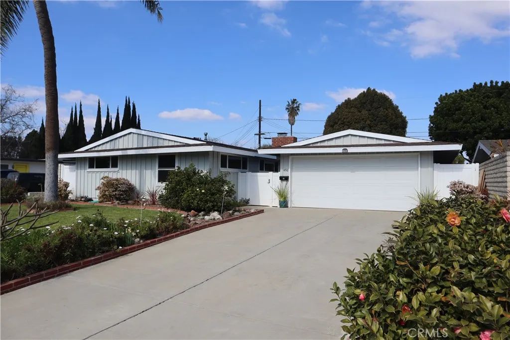 456 Elmhurst Lane, Costa Mesa, CA 92626