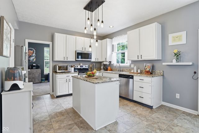 3388 Buckmoor Parkway, Greenwood, IN 46143