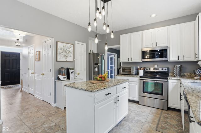 3388 Buckmoor Parkway, Greenwood, IN 46143