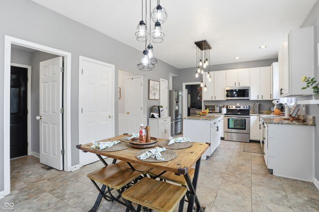 3388 Buckmoor Parkway, Greenwood, IN 46143