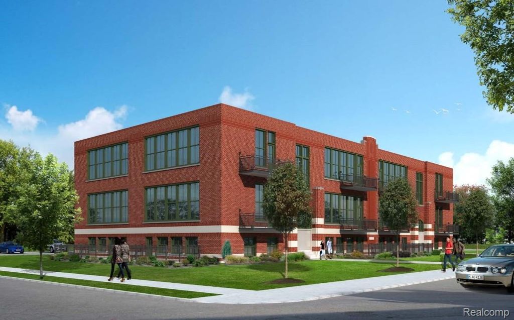 8411 E Forest Avenue, Detroit, MI 48214