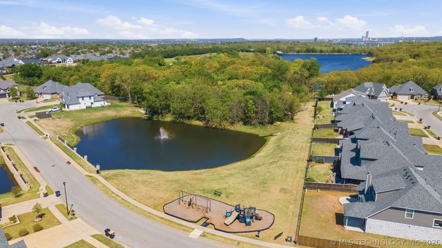 12580 S 6th Court, Jenks, OK 74037