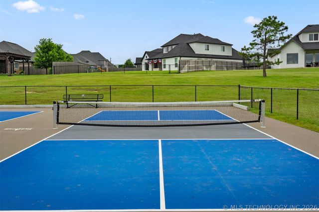 12580 S 6th Court, Jenks, OK 74037