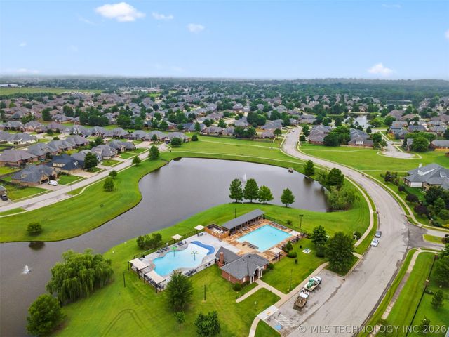 12580 S 6th Court, Jenks, OK 74037
