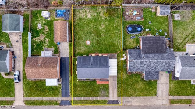 2317 40th Street NE, Canton, OH 44705