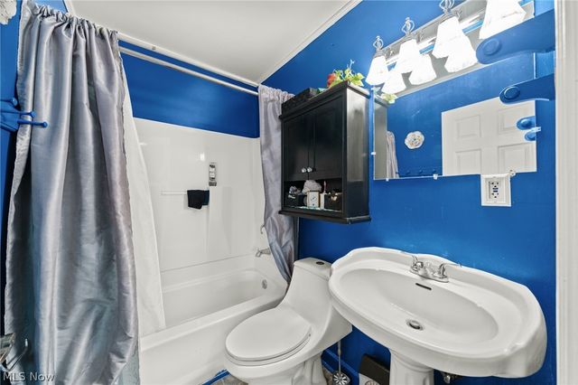 2317 40th Street NE, Canton, OH 44705