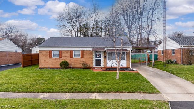 2317 40th Street NE, Canton, OH 44705