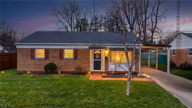 2317 40th Street NE, Canton, OH 44705