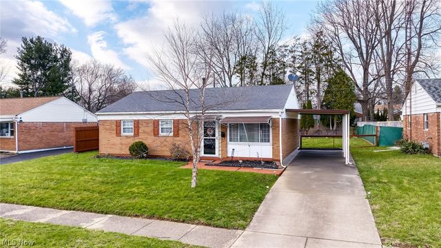 2317 40th Street NE, Canton, OH 44705