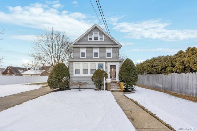 218 Woodlawn Road, West Hempstead, NY 11552