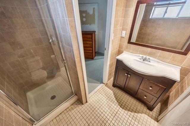 218 Woodlawn Road, West Hempstead, NY 11552