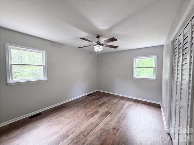 706 Crescent Drive, Cherryville, NC 28021