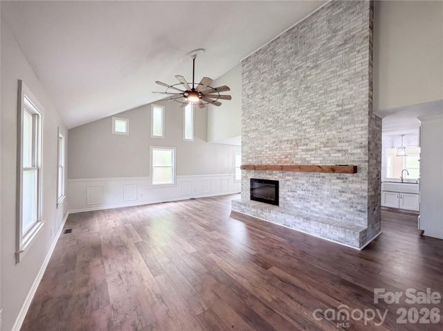 706 Crescent Drive, Cherryville, NC 28021