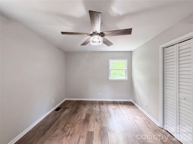 706 Crescent Drive, Cherryville, NC 28021